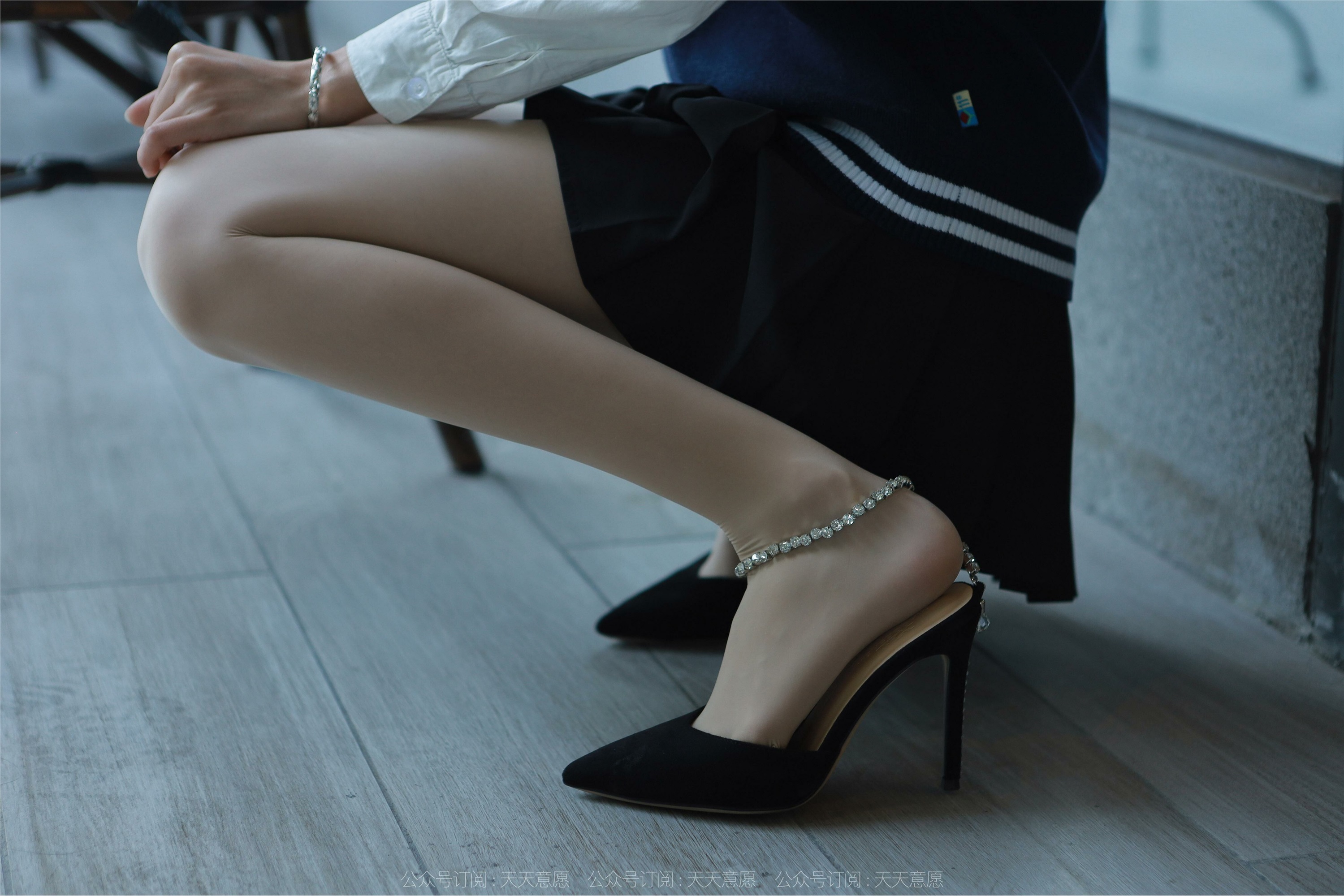 IESS异思趣向  2022.01.10 丝享家985：团团《纯玉学苑装》